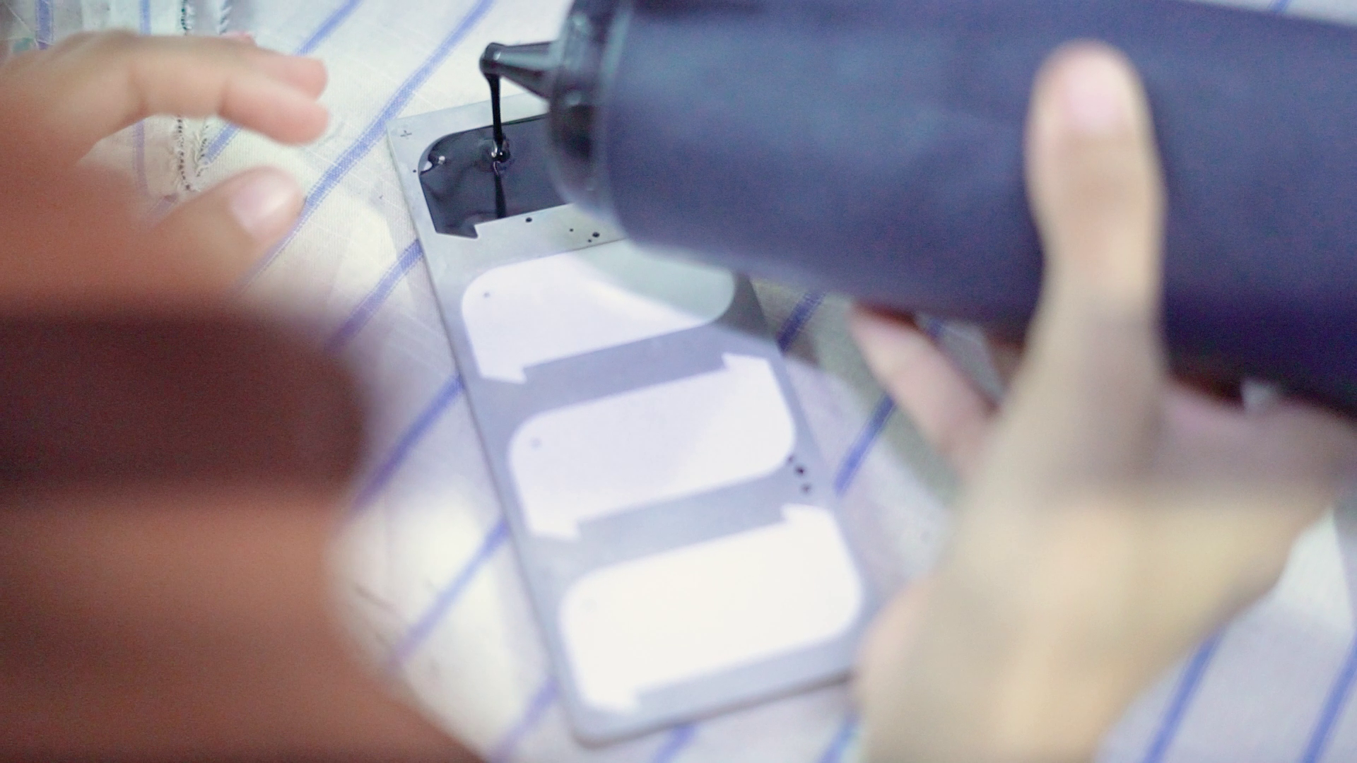 Patchs et étiquettes silicone textile 2D et 3D fabriqués en Tunisie